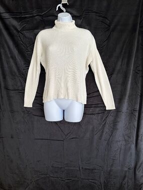 Vintage Yarnworks, off white rib knit turtle neck sweater, size L